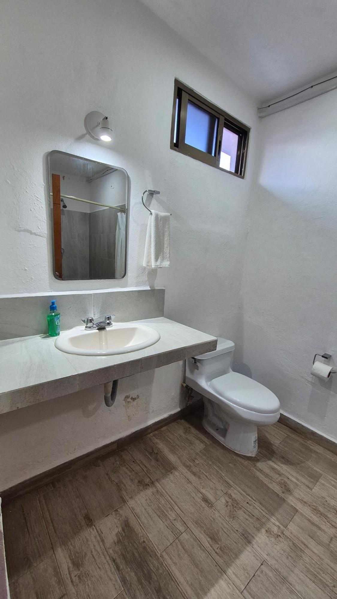 Hotel Monserrat Мерида Екстериор снимка